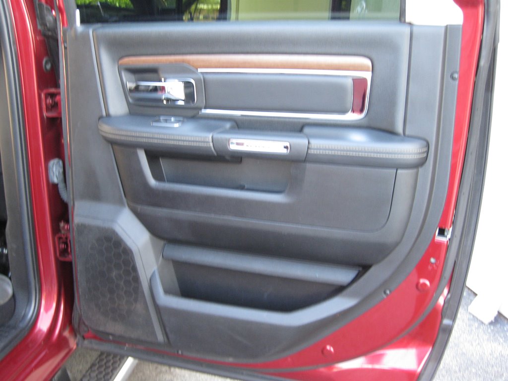 2015 RAM Ram 2500 Pickup Laramie - Photo 42