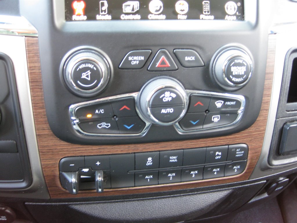 2015 RAM Ram 2500 Pickup Laramie - Photo 23