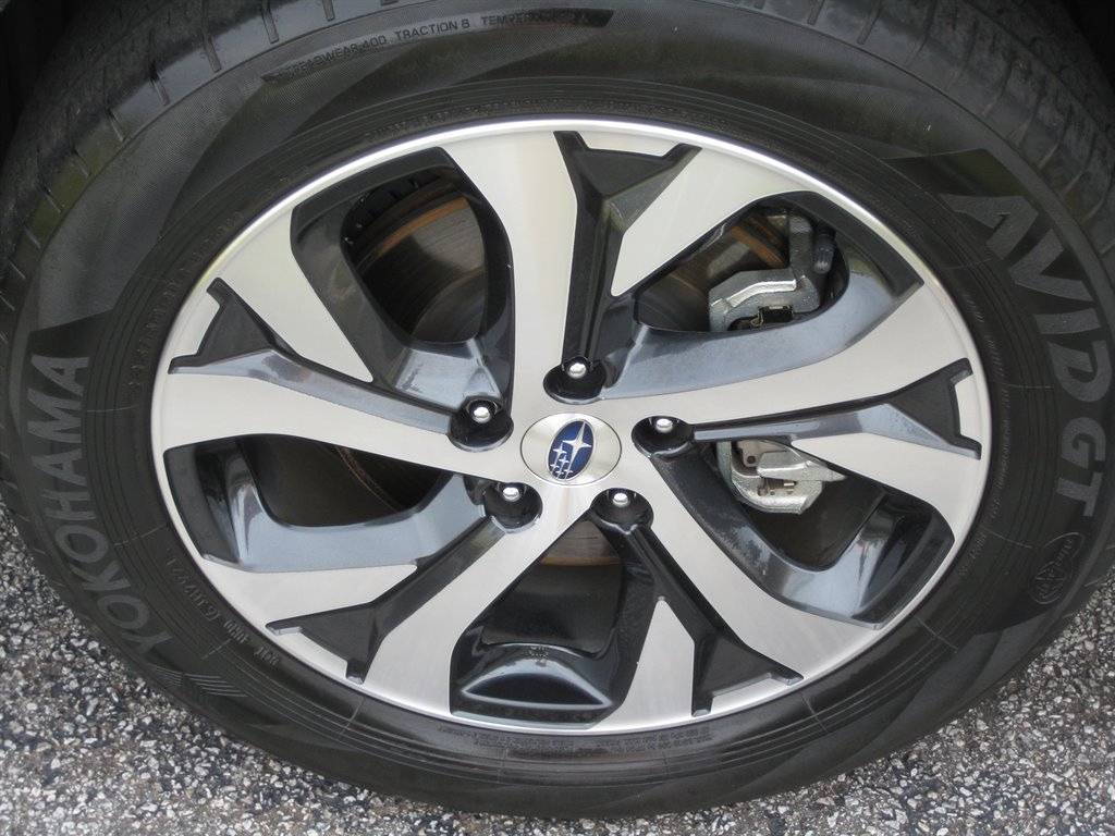 2022 Subaru Outback Limited - Photo 9