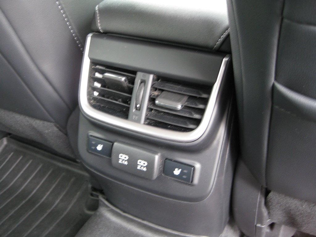 2022 Subaru Outback Limited - Photo 25