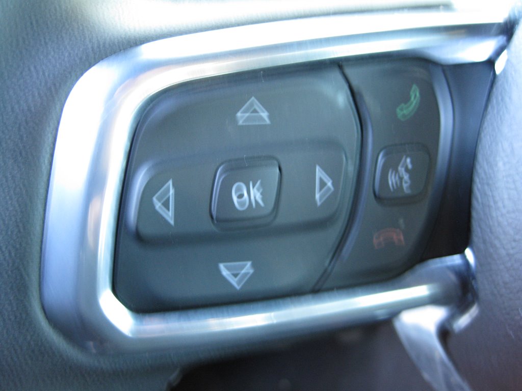 2025 Jeep Wrangler 4xe Sahara 4XE - Photo 15