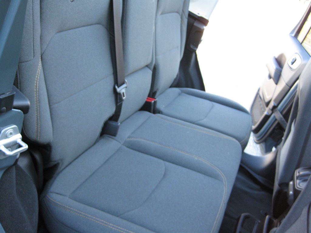 2025 Jeep Wrangler 4xe Sahara 4XE - Photo 37