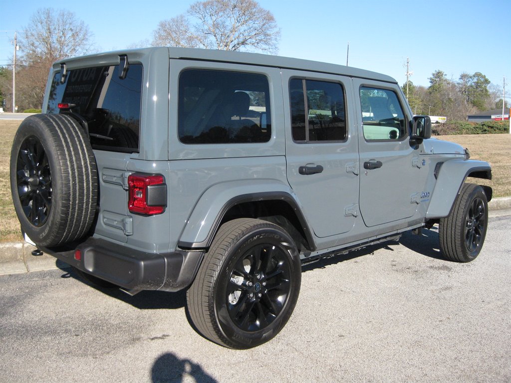 2025 Jeep Wrangler 4xe Sahara 4XE - Photo 8