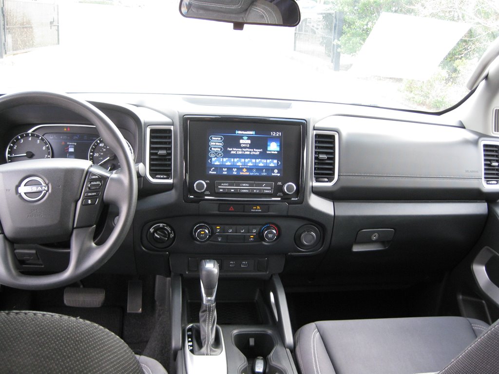 2022 Nissan Frontier SV - Photo 29