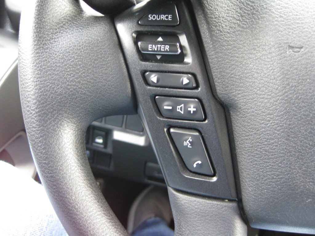 2022 Nissan Frontier SV - Photo 15