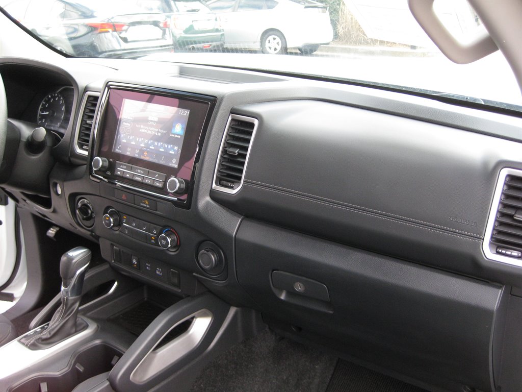2022 Nissan Frontier SV - Photo 35