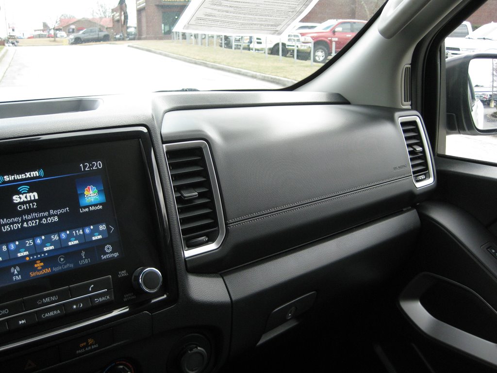 2022 Nissan Frontier SV - Photo 21