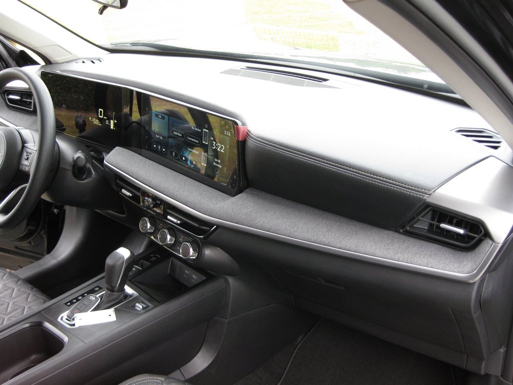 2026 Nissan KICKS SR - Photo 32