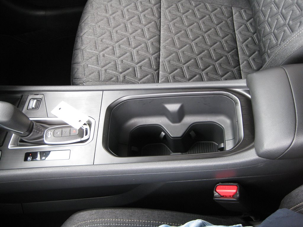 2026 Nissan KICKS SR - Photo 21