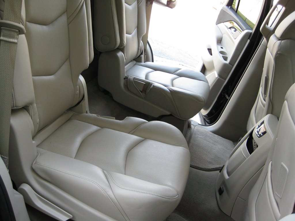 2020 Cadillac Escalade Premium Luxury - Photo 36