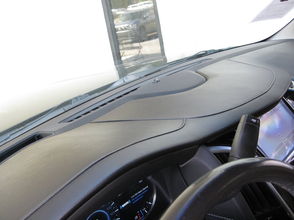 2020 Cadillac Escalade Premium Luxury - Photo 23