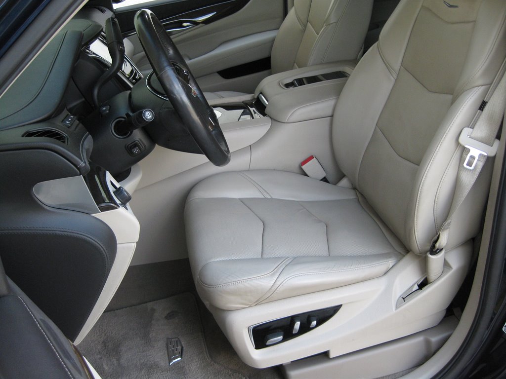 2020 Cadillac Escalade Premium Luxury - Photo 14