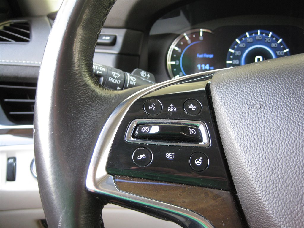 2020 Cadillac Escalade Premium Luxury - Photo 18
