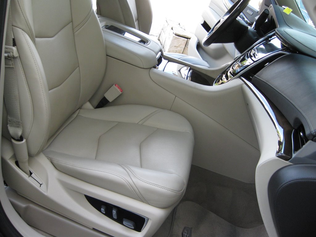 2020 Cadillac Escalade Premium Luxury - Photo 41