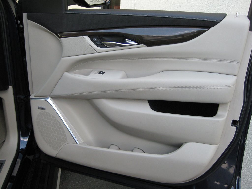 2020 Cadillac Escalade Premium Luxury - Photo 43
