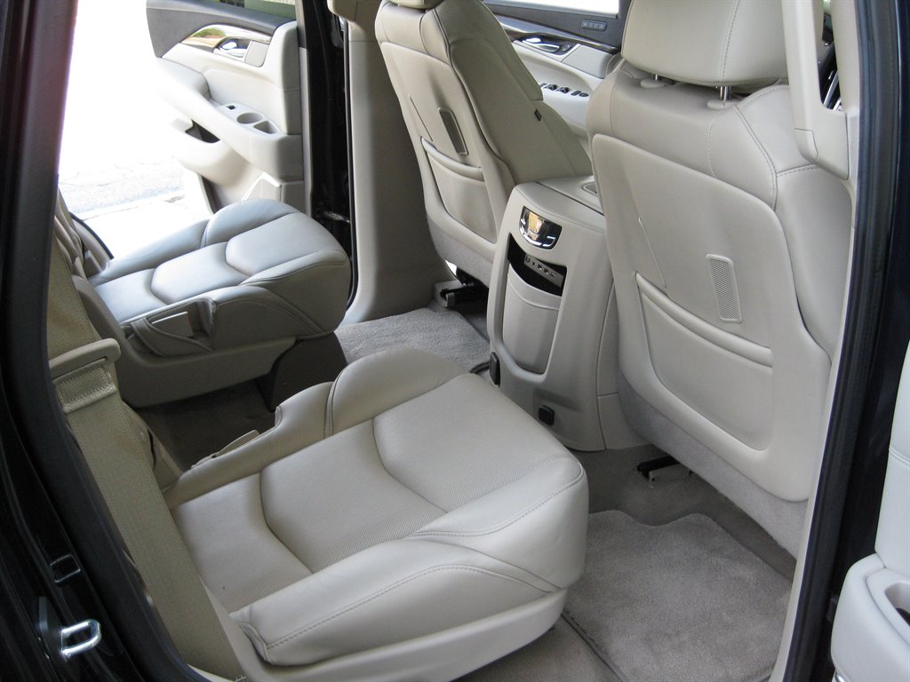 2020 Cadillac Escalade Premium Luxury - Photo 35