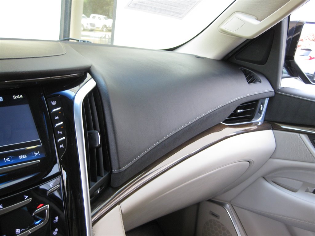 2020 Cadillac Escalade Premium Luxury - Photo 22