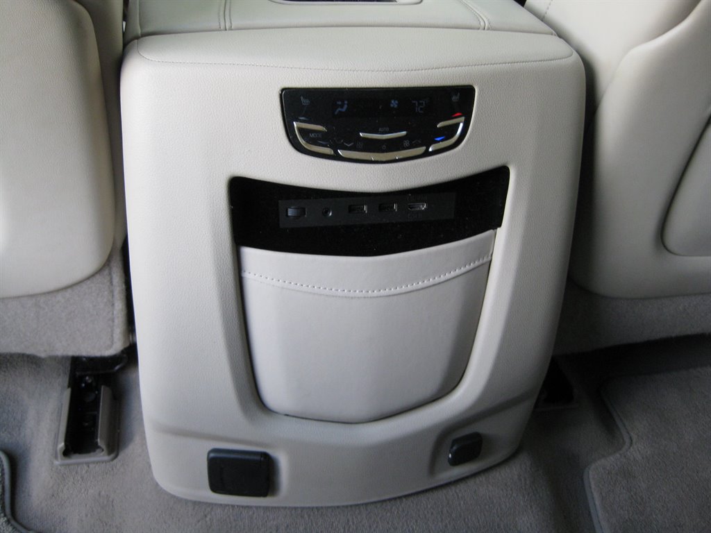 2020 Cadillac Escalade Premium Luxury - Photo 33