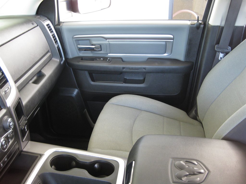 2023 RAM Ram 1500 Classic SLT - Photo 25