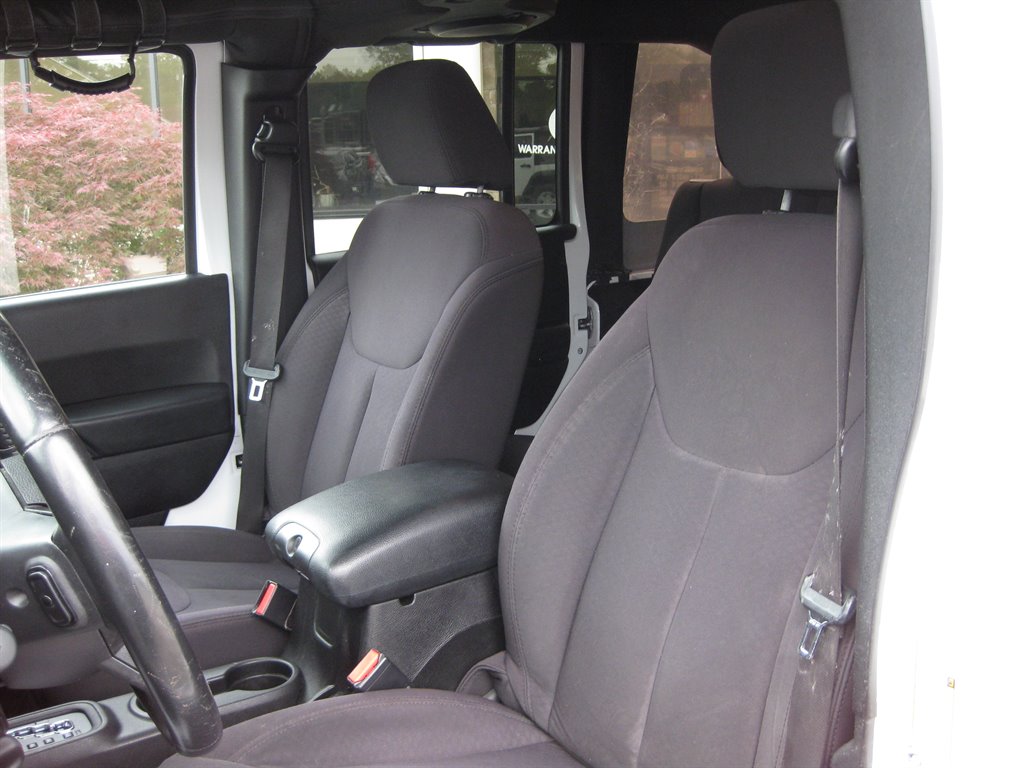 2013 Jeep Wrangler Unlimited Sport - Photo 24