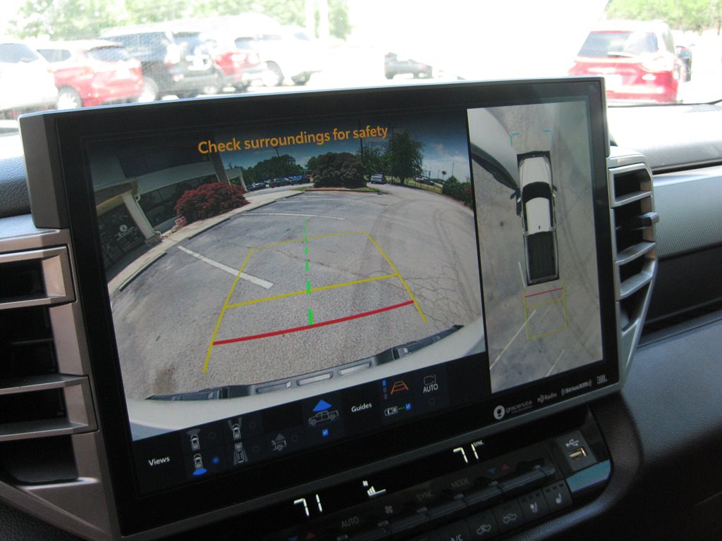 2022 Toyota Tundra Limited - Photo 19
