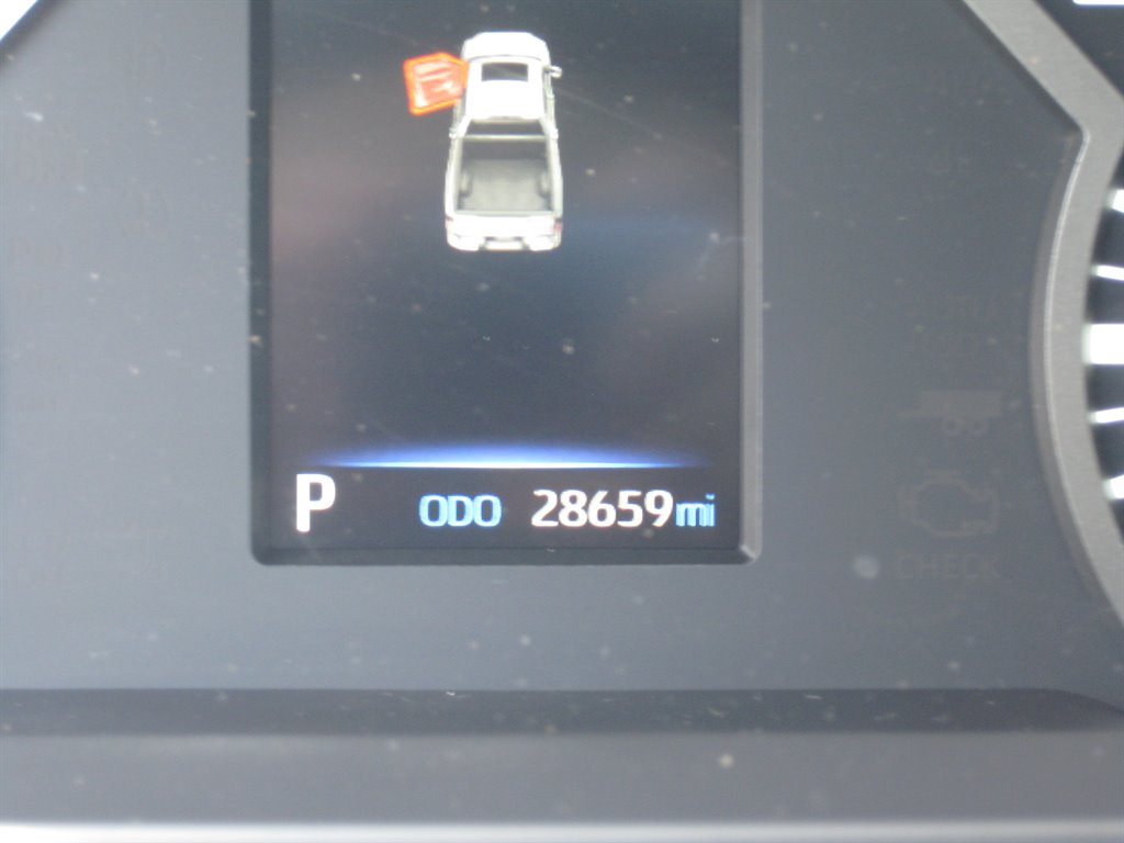 2022 Toyota Tundra Limited - Photo 12