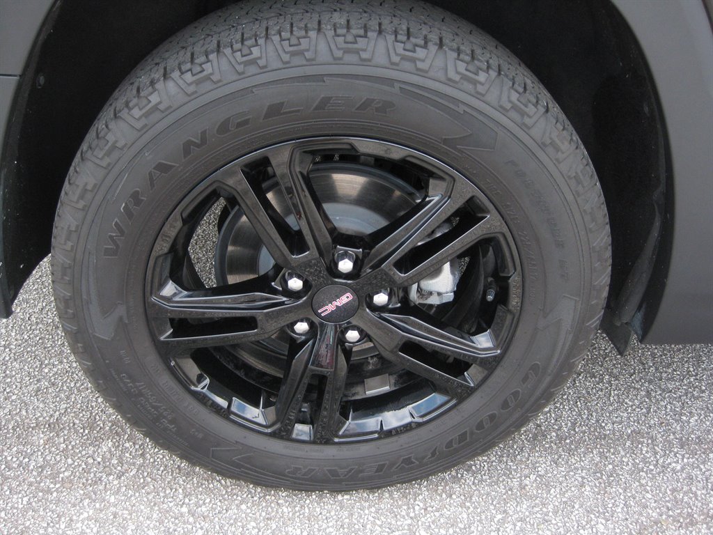 2022 GMC Terrain AT4 - Photo 9