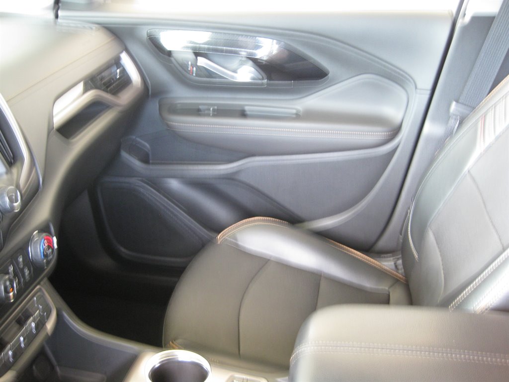2022 GMC Terrain AT4 - Photo 23