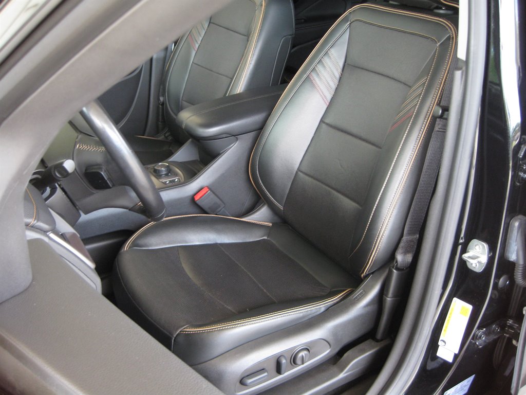 2022 GMC Terrain AT4 - Photo 13