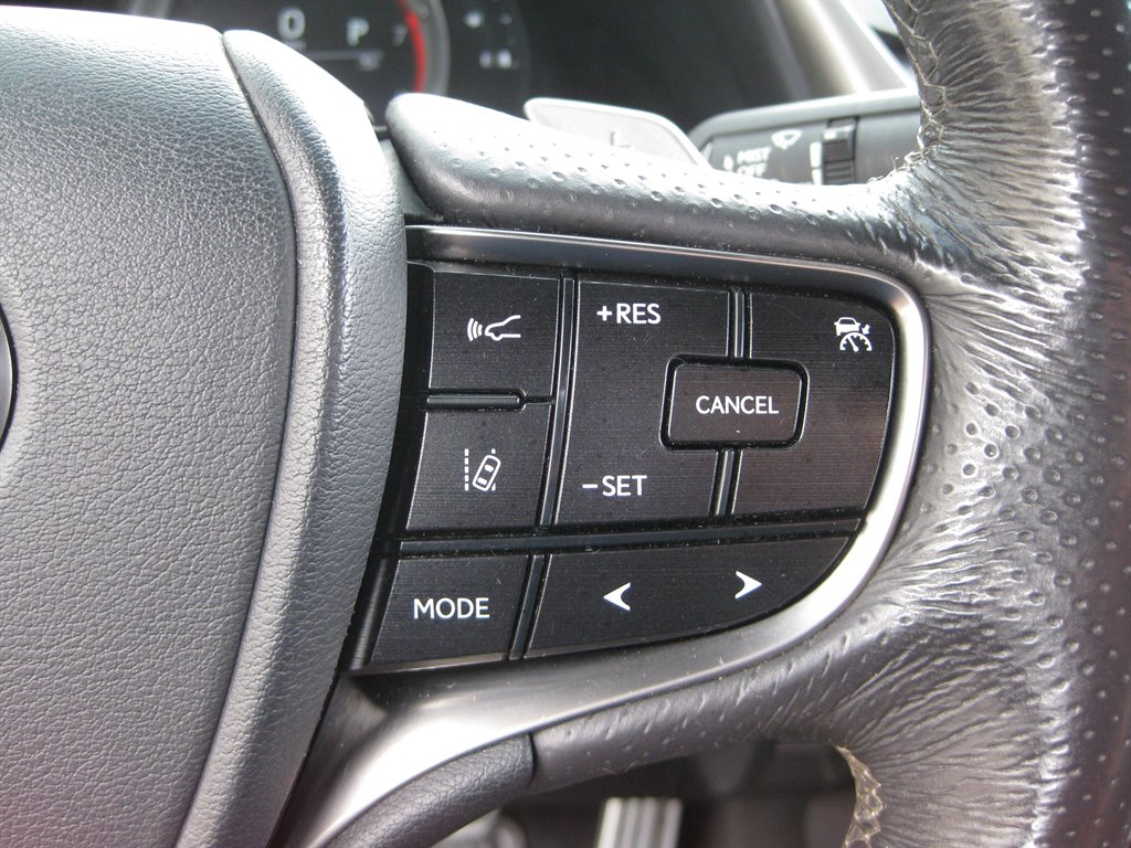 2020 Lexus ES F SPORT - Photo 15