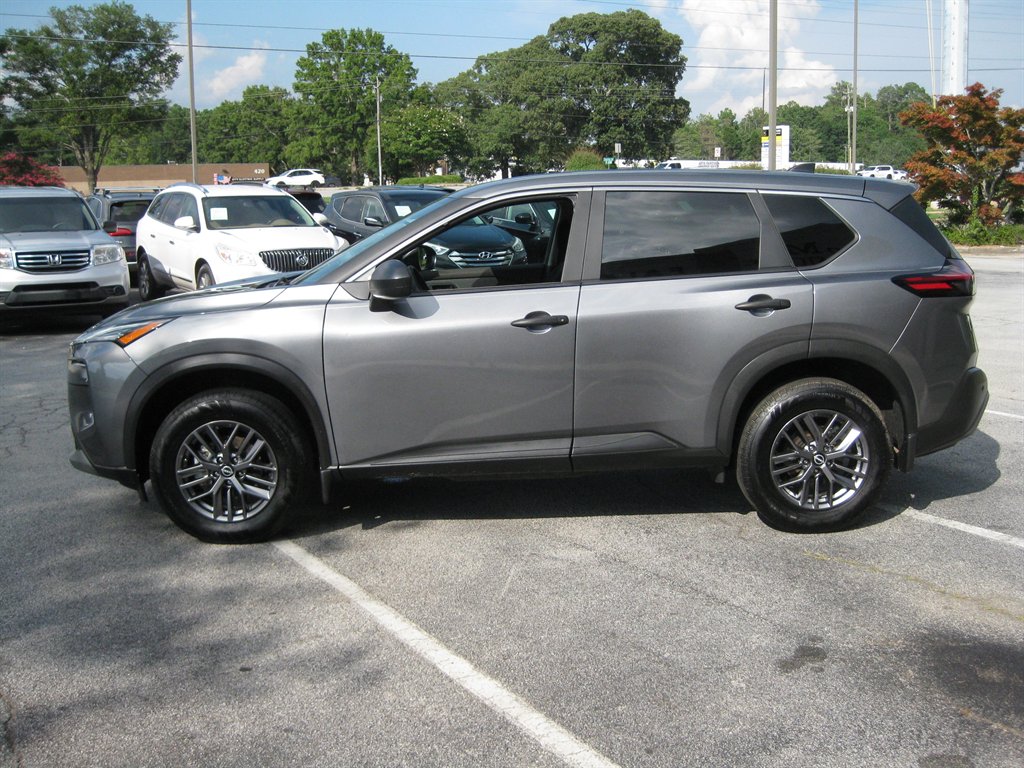 2023 Nissan Rogue S - Photo 7