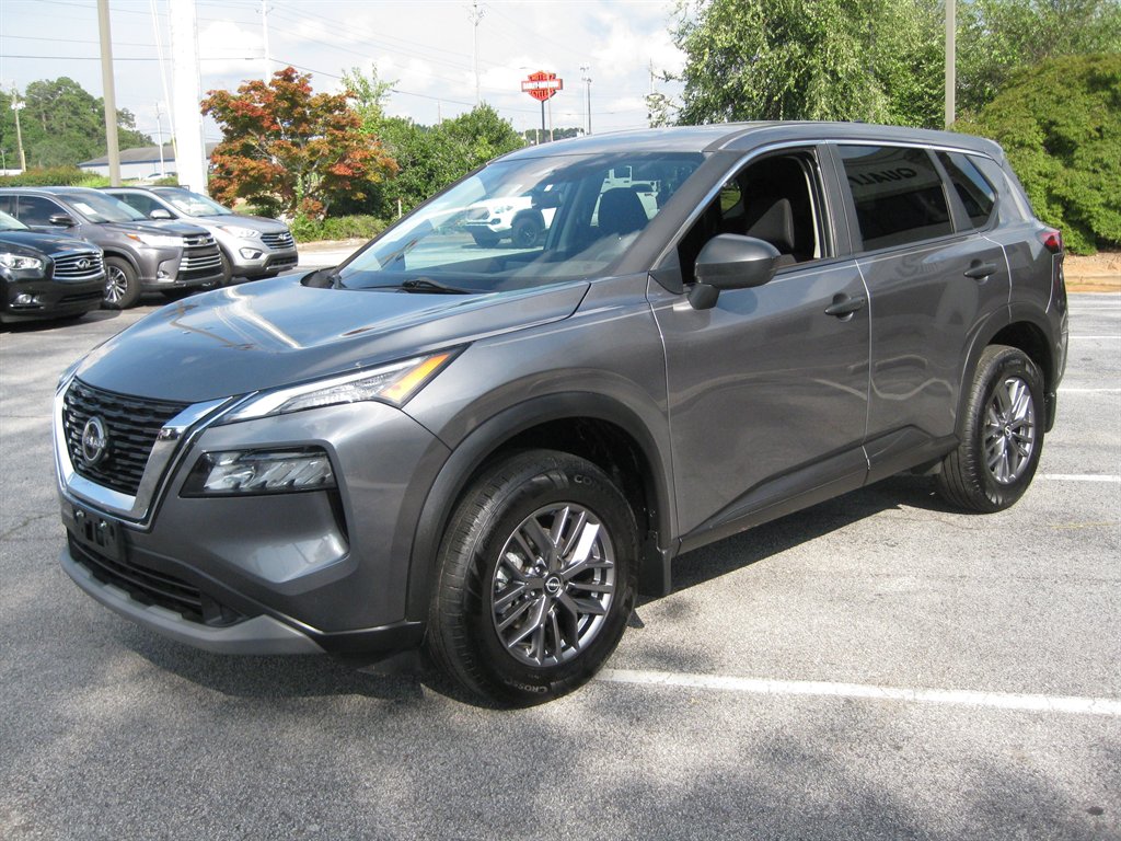 2023 Nissan Rogue S - Photo 8