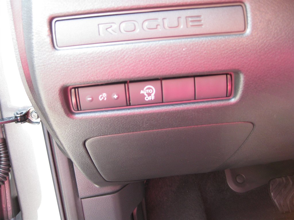 2023 Nissan Rogue S - Photo 14