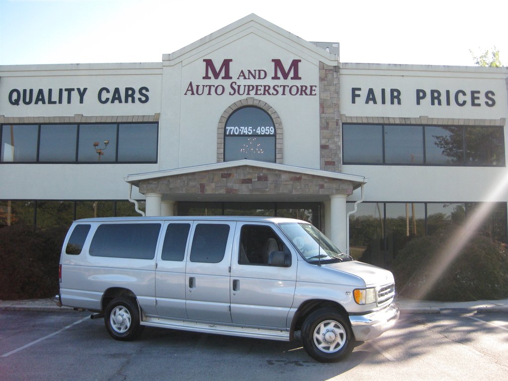 2002 Ford Econoline Wagon XLT